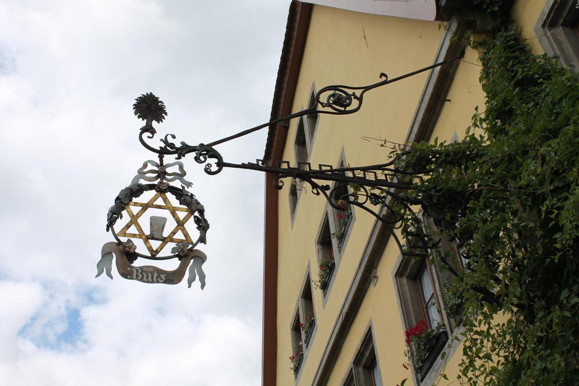 Gasthof Butz Rothenburg ob der Tauber Exterior photo